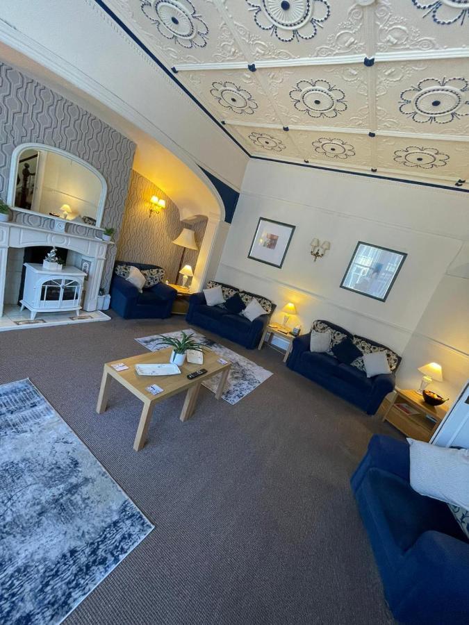 Nevele Bed & Breakfast Blackpool Exterior photo